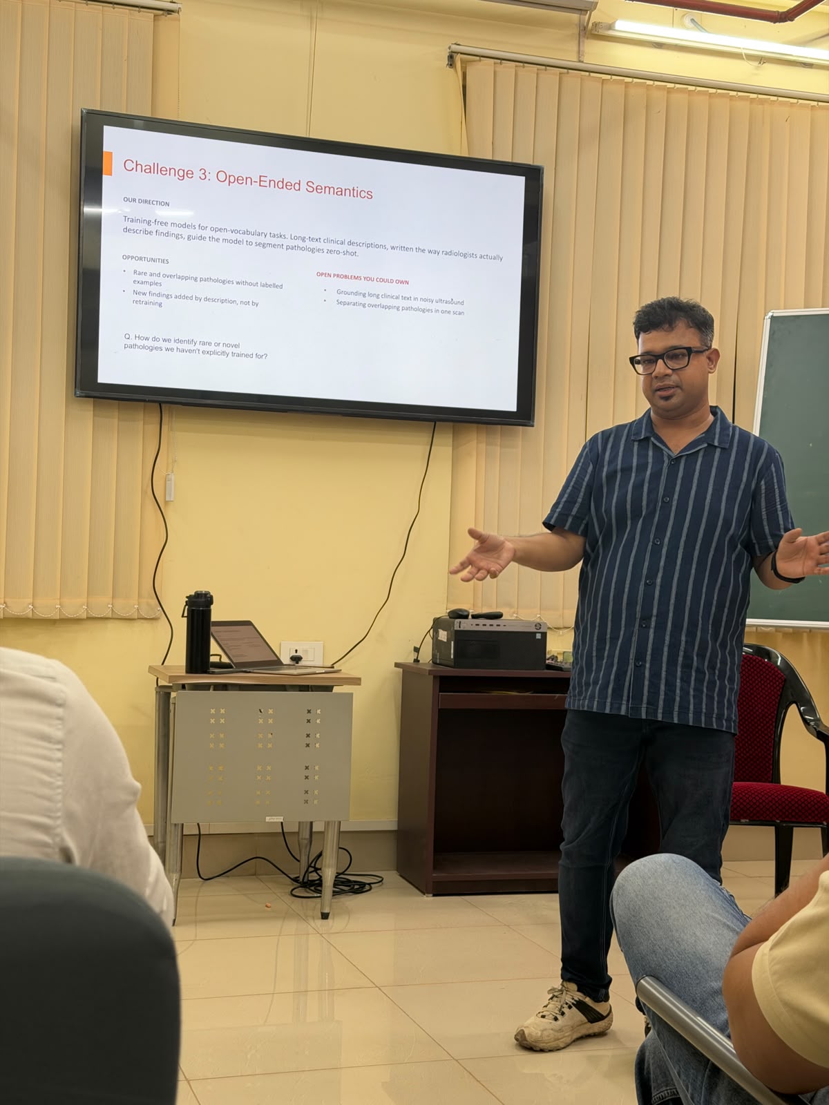 Dr. Soumen Basu presenting his talk &ldquo;Medical Computer Vision for the Clinic: Gallbladder Cancer and Beyond&rdquo; in the CRR Classroom, Department of Artificial Intelligence, IIT Kharagpur, on 6 Oct 2026